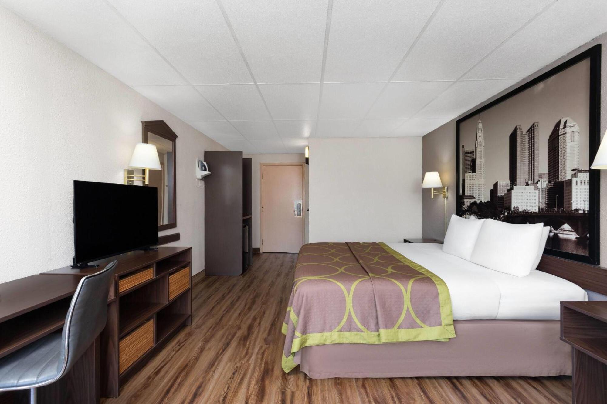 Super 8 By Wyndham Columbus Otel Dış mekan fotoğraf
