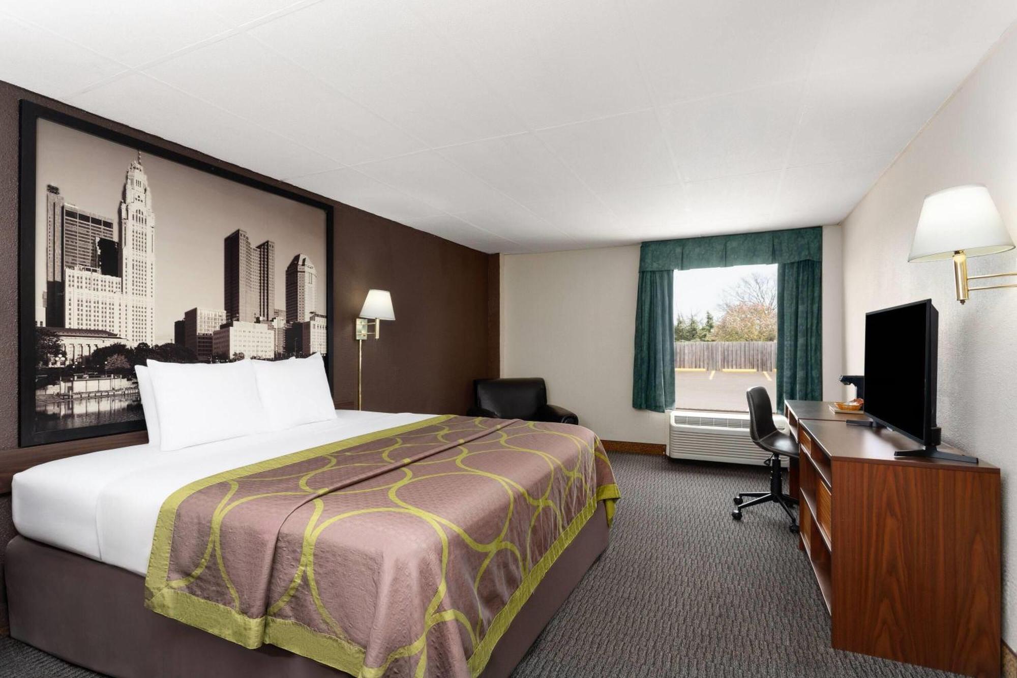 Super 8 By Wyndham Columbus Otel Dış mekan fotoğraf