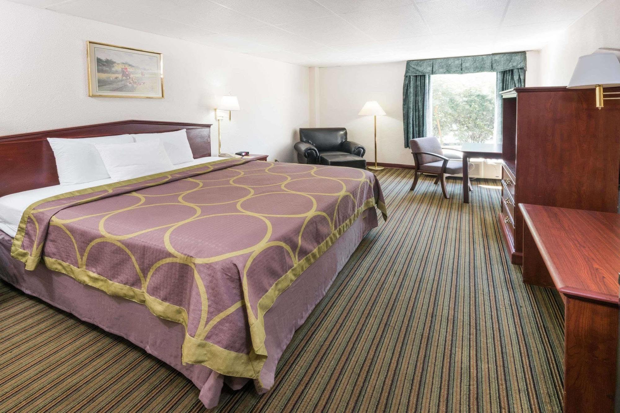 Super 8 By Wyndham Columbus Otel Dış mekan fotoğraf
